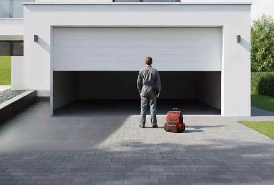 Szekcionált kapu, úszókapu és szárnyaskapu szerelés, javítás, karbantartás és telepítés